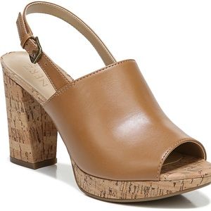 Naturalizer Kaisley platform dress sandal SZ 9 NEW in BOX color Toffee
